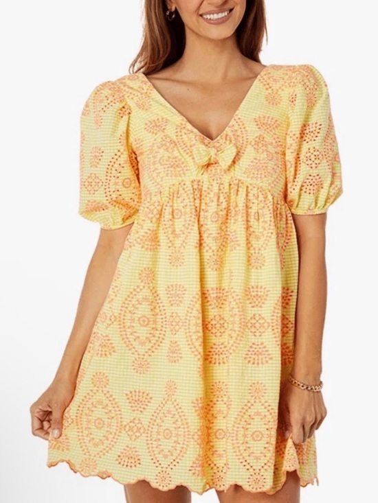 Lilly Pulitzer Dresses & Skirts - Lilly Pulitzer Sarafina Short Sleeve Eyelet Calla Yellow Gingham Size 8